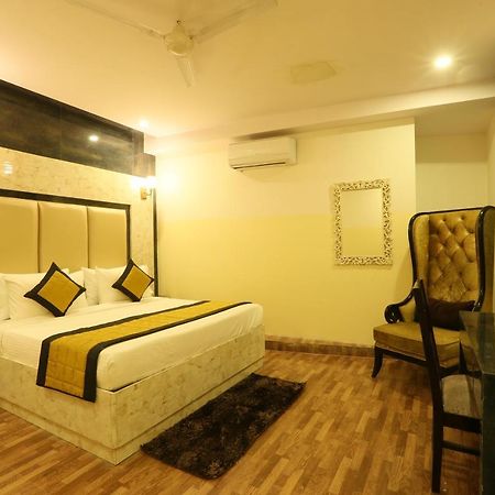 Plazzo Hotell New Delhi Eksteriør bilde