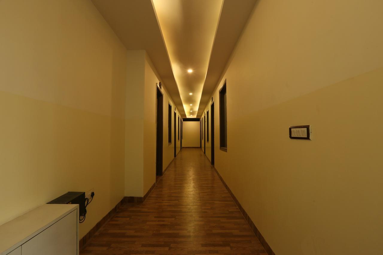 Plazzo Hotell New Delhi Eksteriør bilde