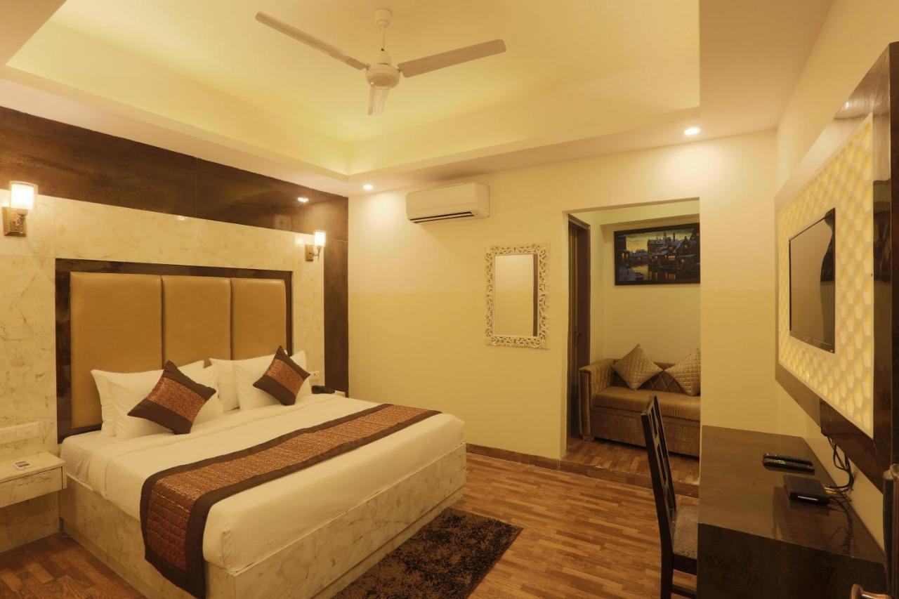 Plazzo Hotell New Delhi Eksteriør bilde
